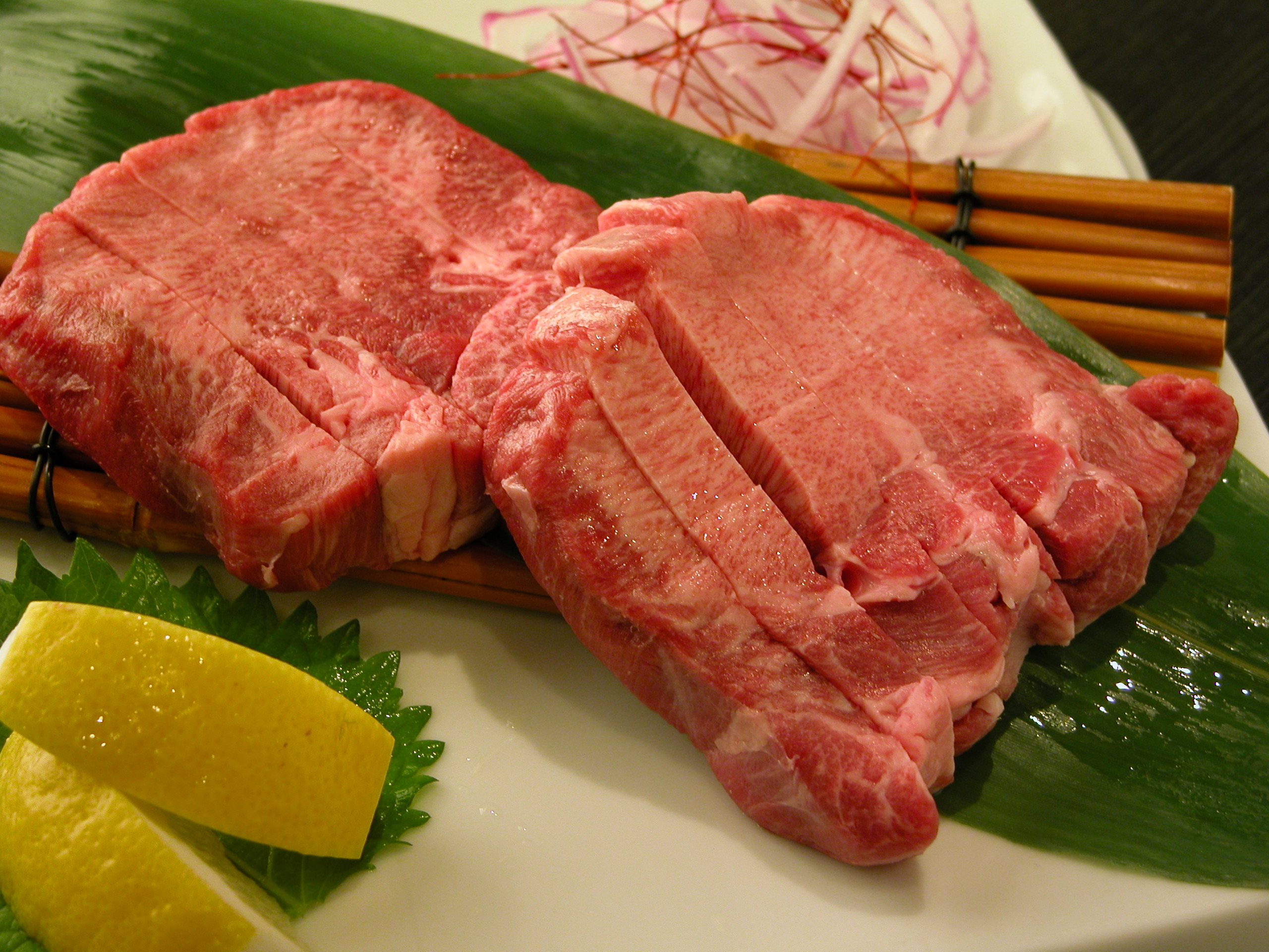 厚切り上タン 焼肉メニュー 小倉駅近郊 卸直営焼肉屋 肉処 天穂 てんすい